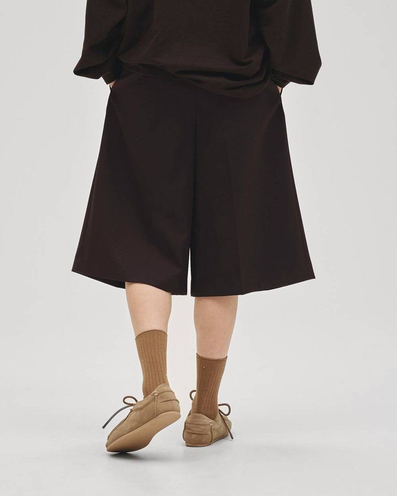 TODAYFUL Twill Bermuda Pants コーディネート