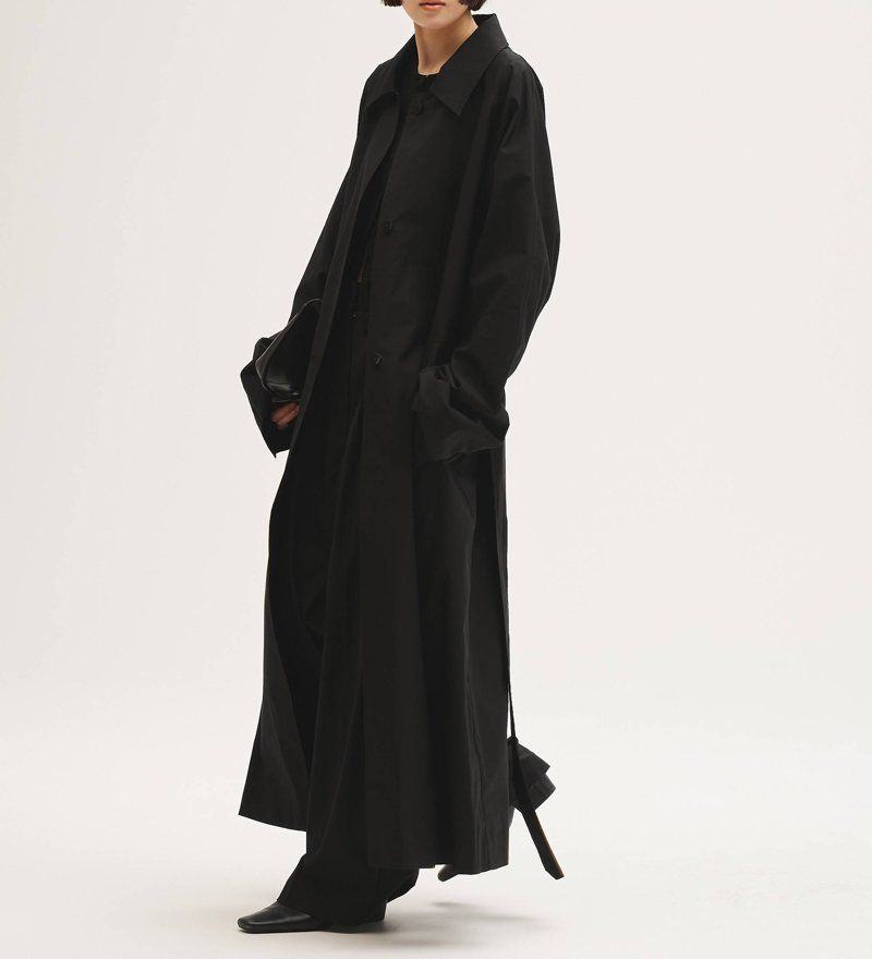 TODAYFUL Lightweight Tuck Trousers ダークブラウン(即納分) コーディネート